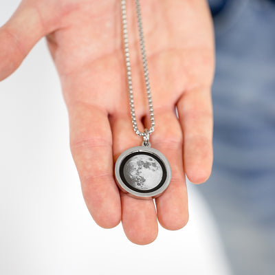 Waning Crescent I Gravity Necklace